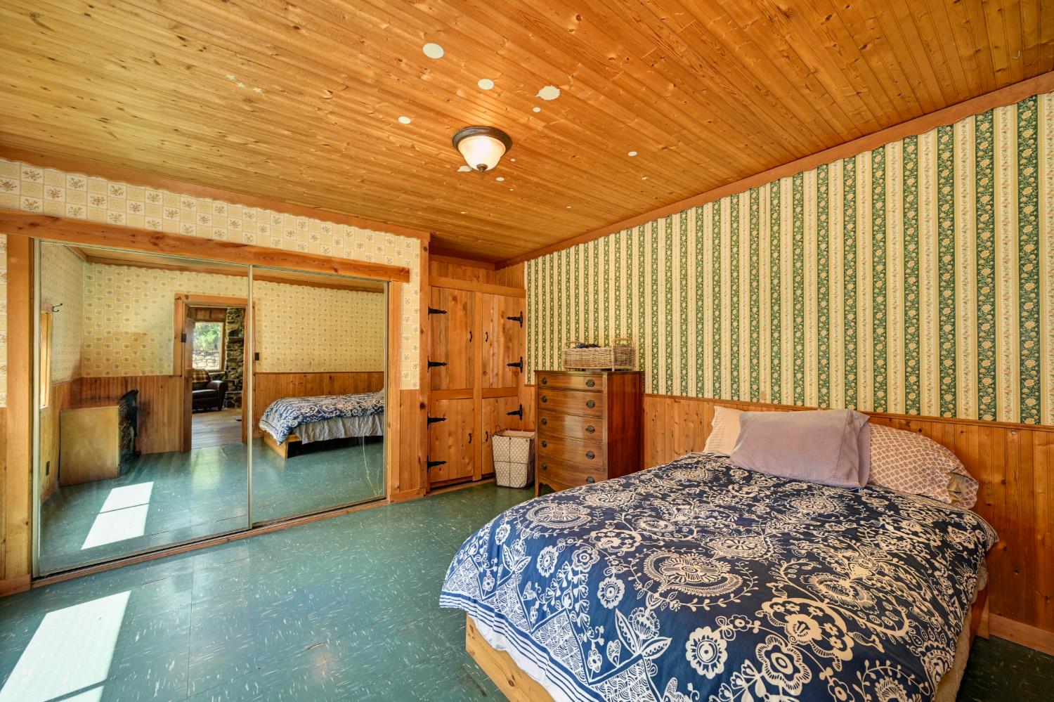 1147 Lotus Road Lotus, CA 95651 - Photo 21 of 65