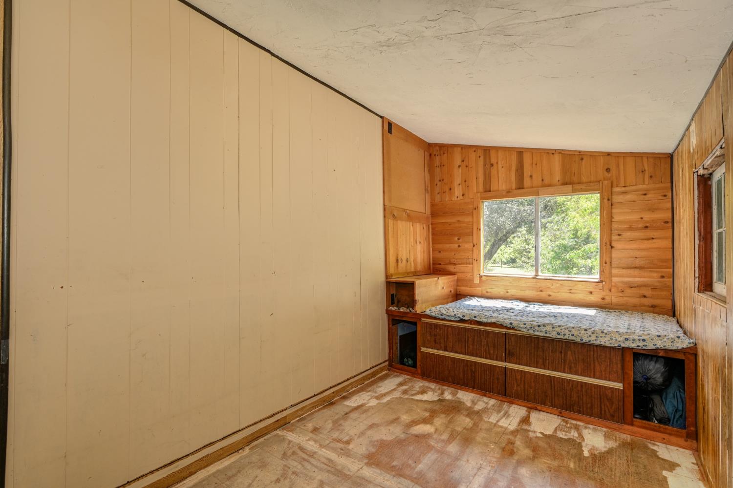 1147 Lotus Road Lotus, CA 95651 - Photo 27 of 65