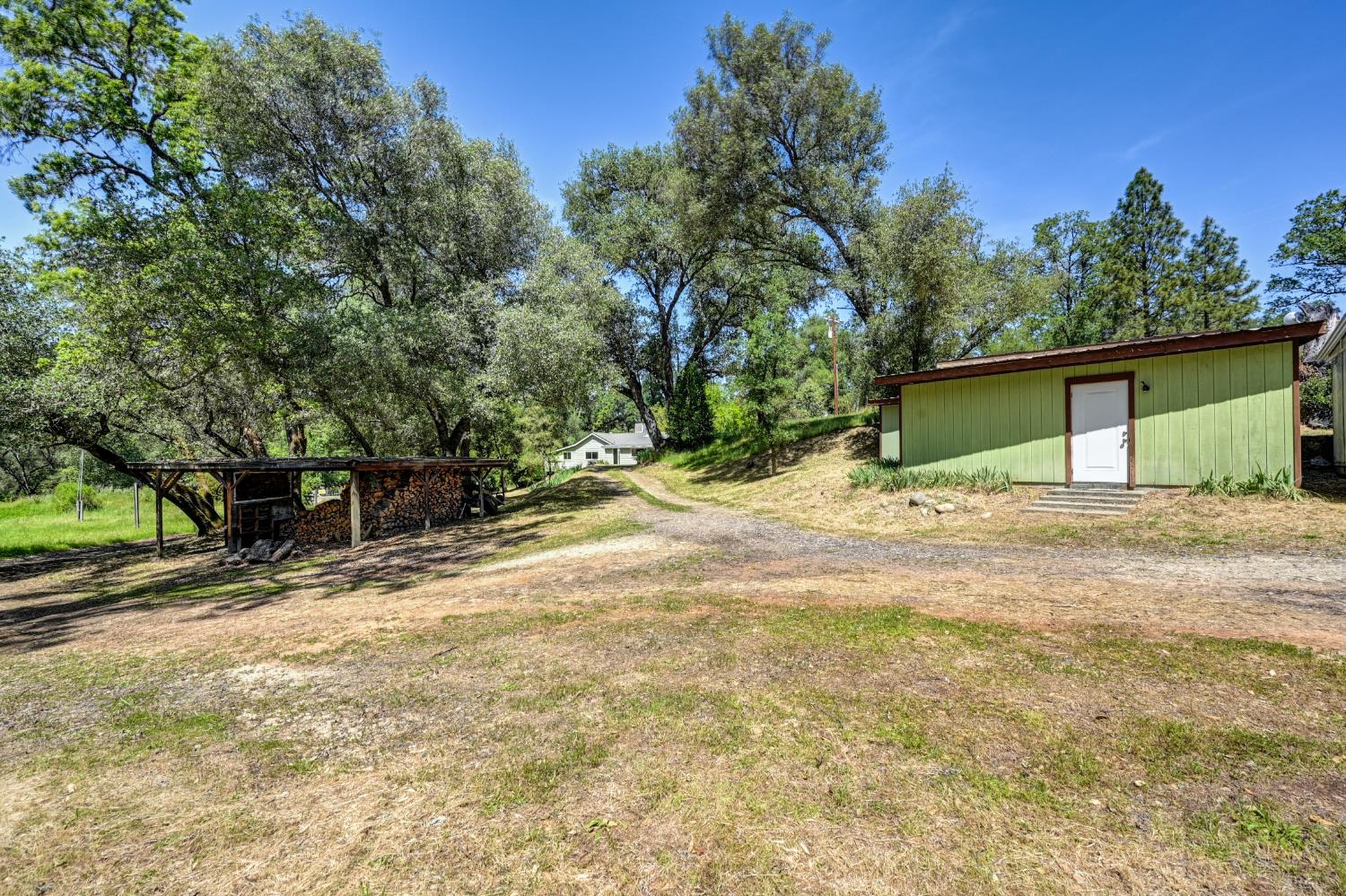 1147 Lotus Road Lotus, CA 95651 - Photo 36 of 65