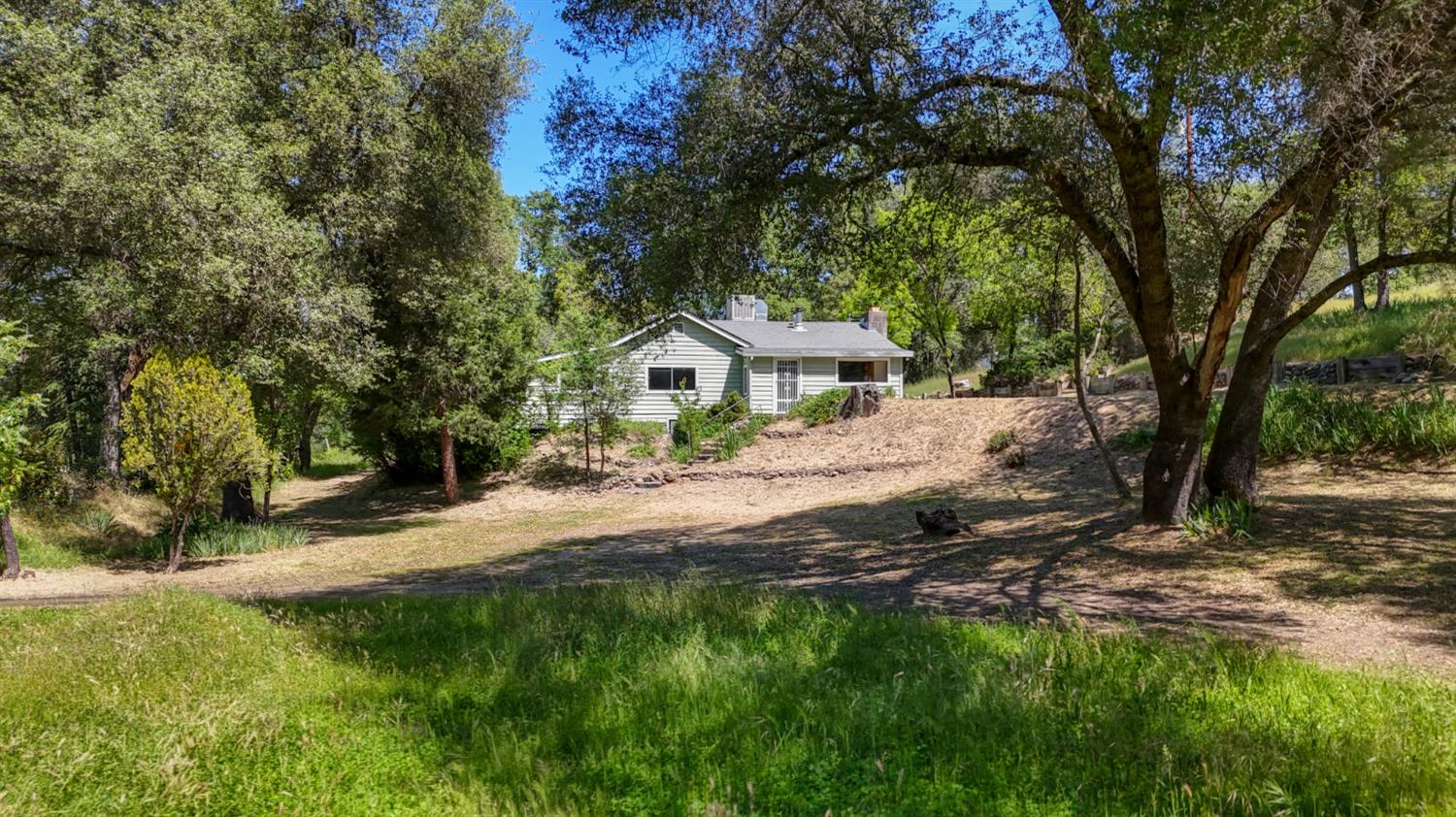 1147 Lotus Road Lotus, CA 95651 - Photo 46 of 65