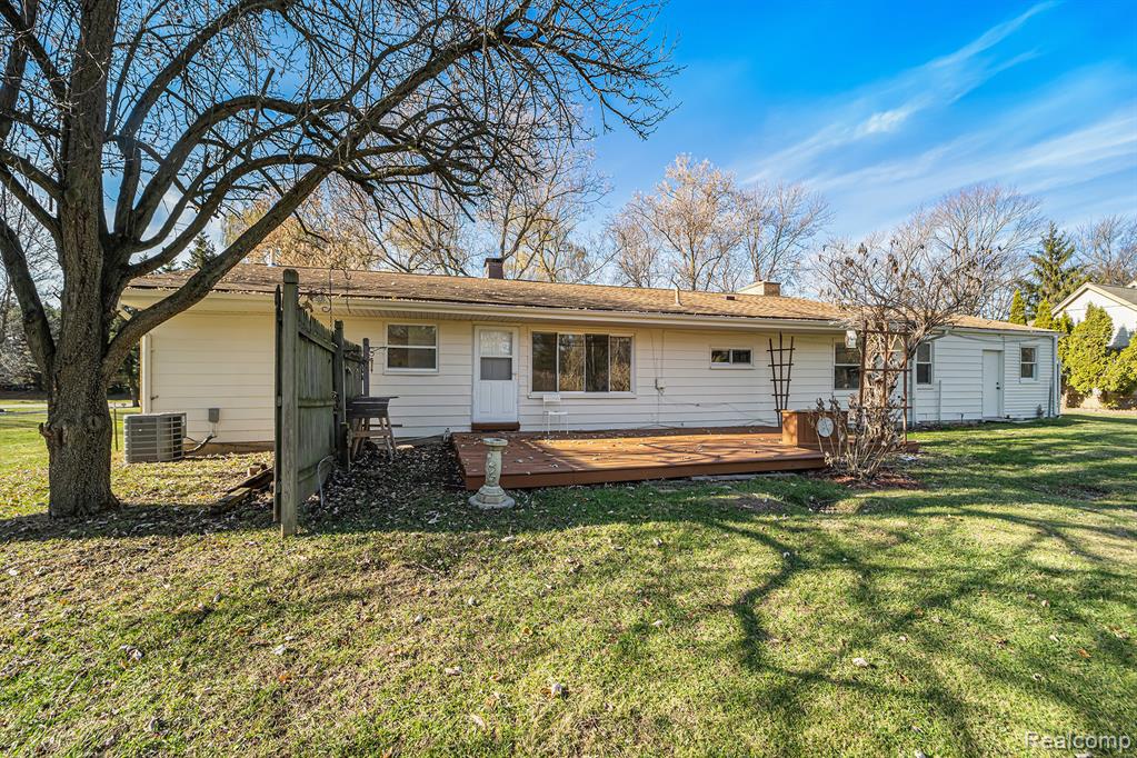 24614 Taft Road Novi, MI 48375 - Photo 23 of 28