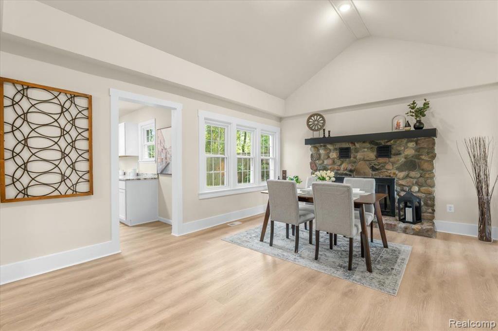 10820 Cedar Lake Road Pinckney, MI 48169 - Photo 6 of 29