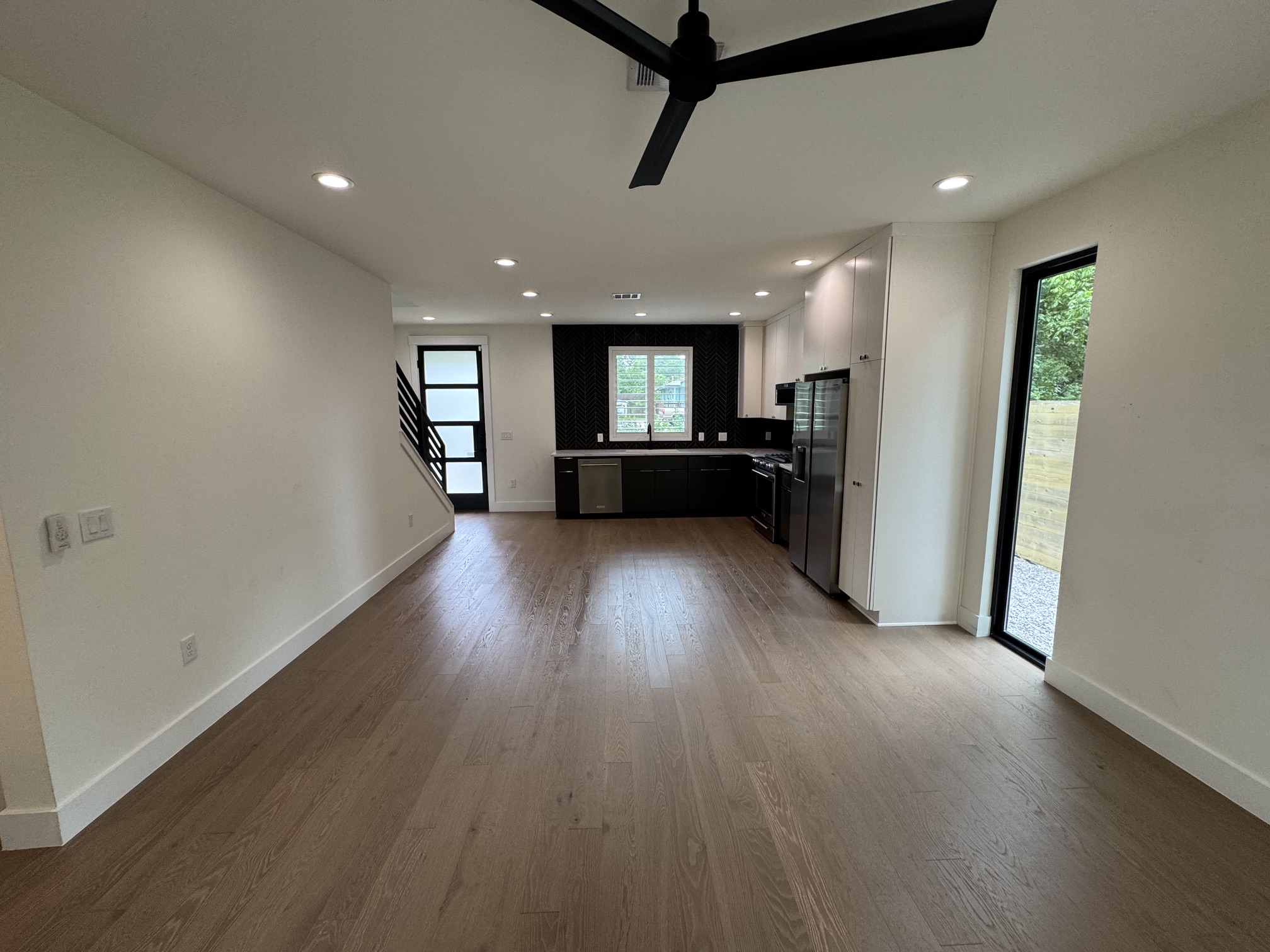 3510 Lyons Road Austin, TX 78702 - Photo 4 of 14