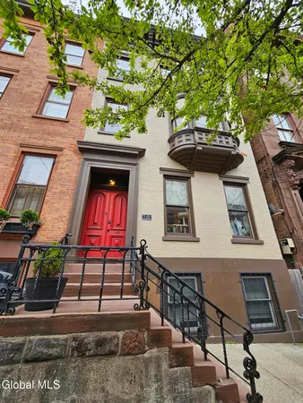 $1,500 | 15 Ten Broeck Street, Unit 2, Albany, NY 12210