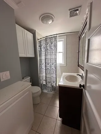 $2,400 | 3 Westview Road, Unit 2, Natick, MA 01760