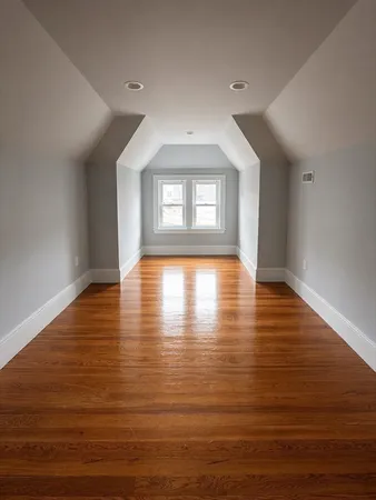 $2,400 | 3 Westview Road, Unit 2, Natick, MA 01760