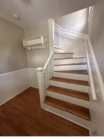 $2,400 | 3 Westview Road, Unit 2, Natick, MA 01760