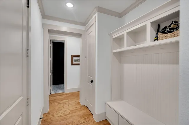 $629,000 | 917 South Bluebird Lane, Midlothian, TX 76065