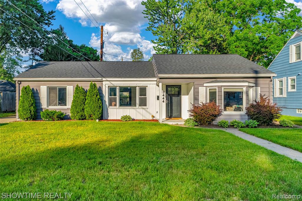 3444 Maple Street Port Huron, MI 48060 - Photo 6 of 30
