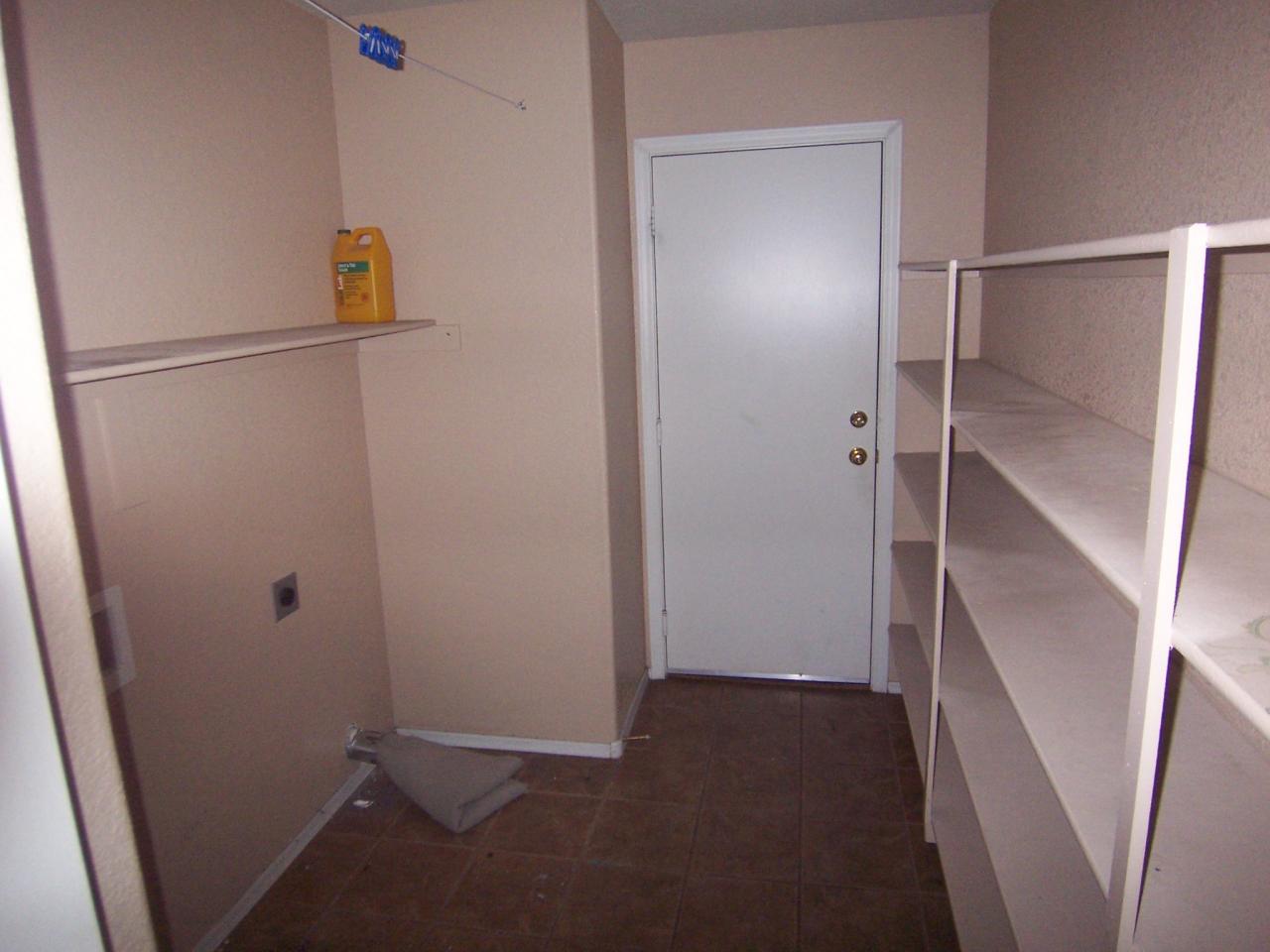 3374 South Chaparral Road Apache Junction, AZ 85119 - Photo 4 of 12 LAUNDRY ROOM