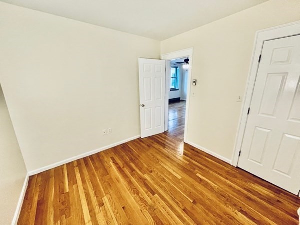13 Thacher Street, Unit 4 Boston, MA 02113 - Photo 12 of 21