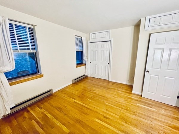 13 Thacher Street, Unit 4 Boston, MA 02113 - Photo 19 of 21