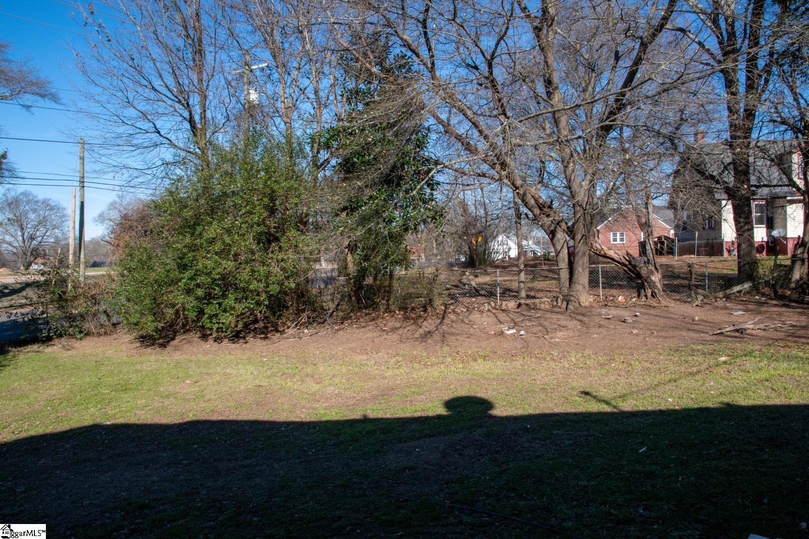 410 Frances Street Clinton, SC 29325 - Photo 17 of 17 Gallery Image 17
