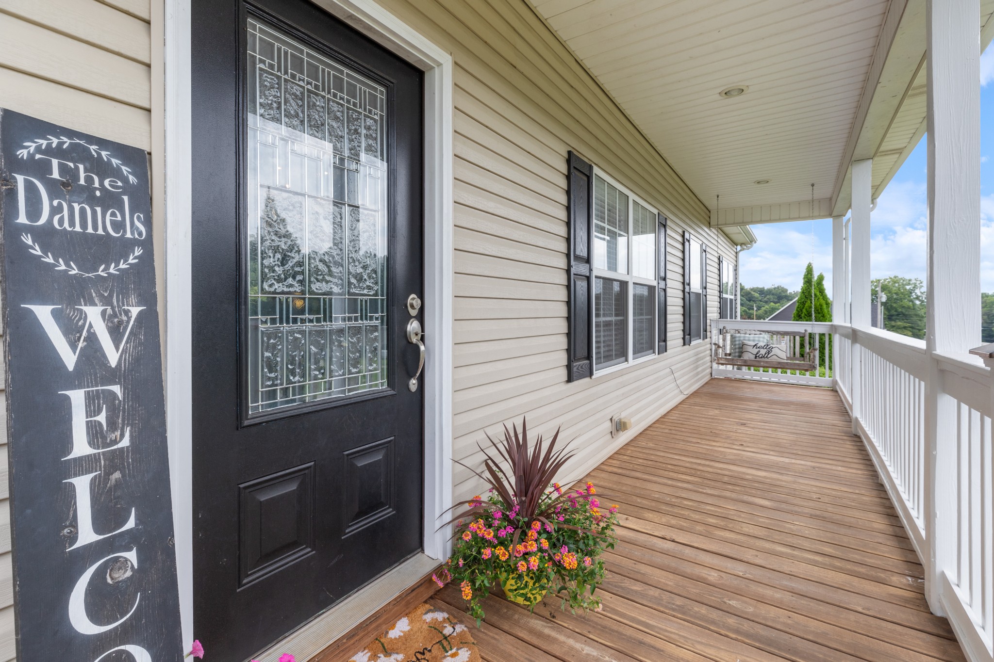 1434 St Paul Road Charlotte, TN 37036 - Photo 1 of 30 Gallery Image 1