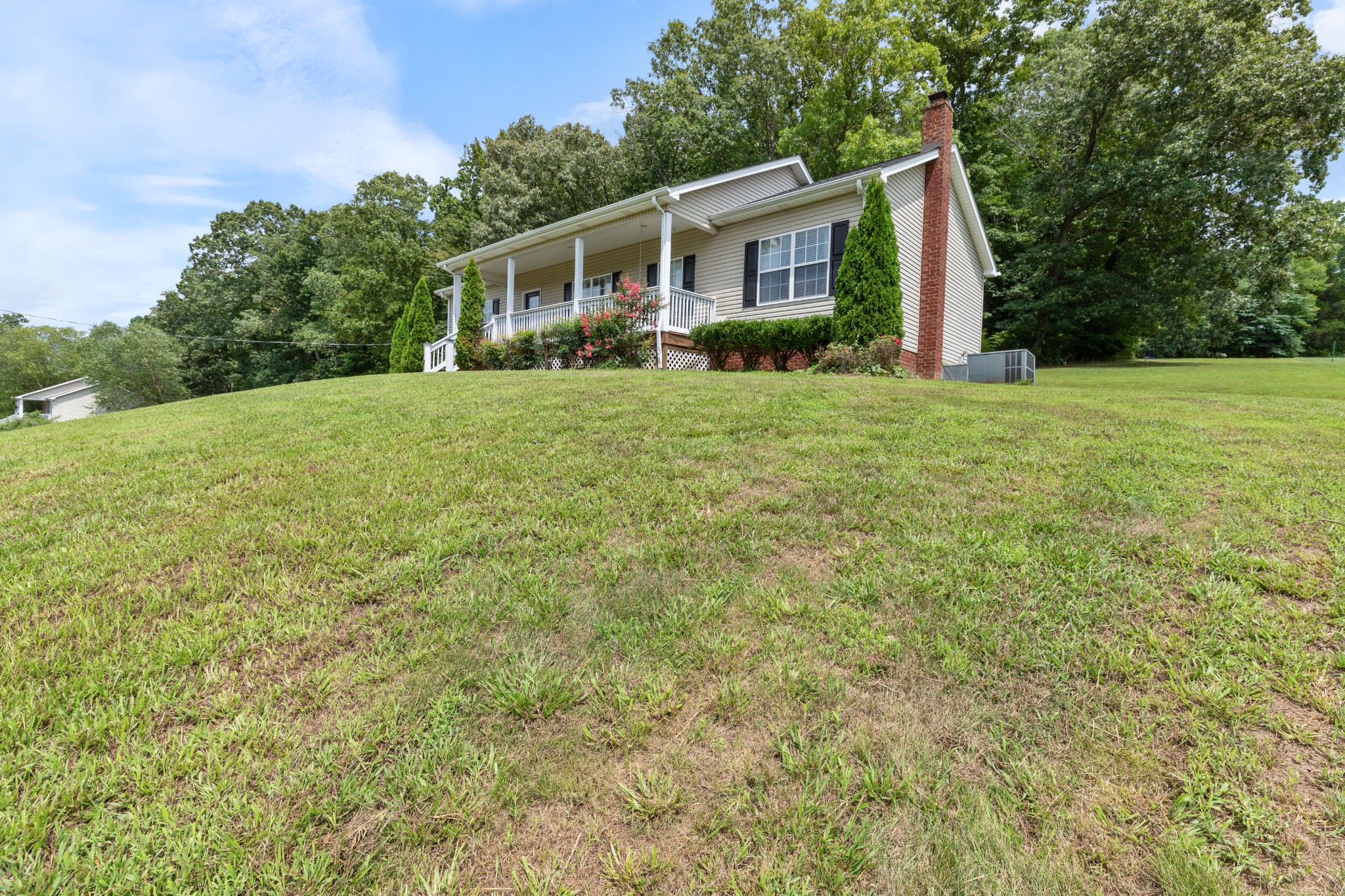 1434 St Paul Road Charlotte, TN 37036 - Photo 3 of 30 Gallery Image 3