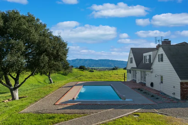 $2,875,000 | 3030 Calle Bonita, Santa Ynez, CA 93460