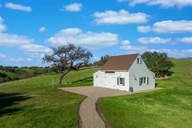 $2,875,000 | 3030 Calle Bonita, Santa Ynez, CA 93460