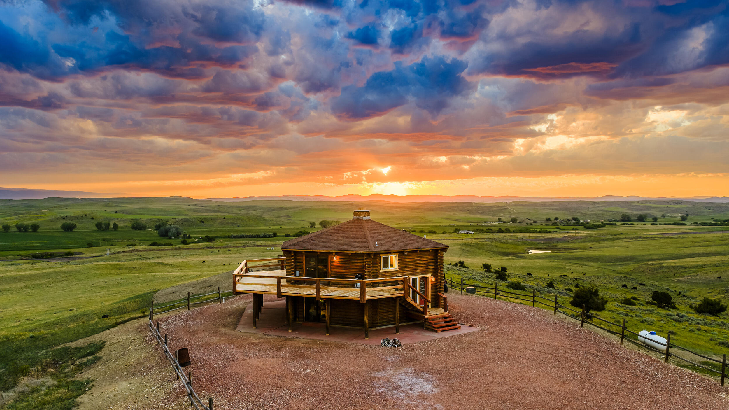 593 Lower Prairie Dog Road Sheridan, WY 82801 - Photo 110 of 182 593 lpd sunset 15