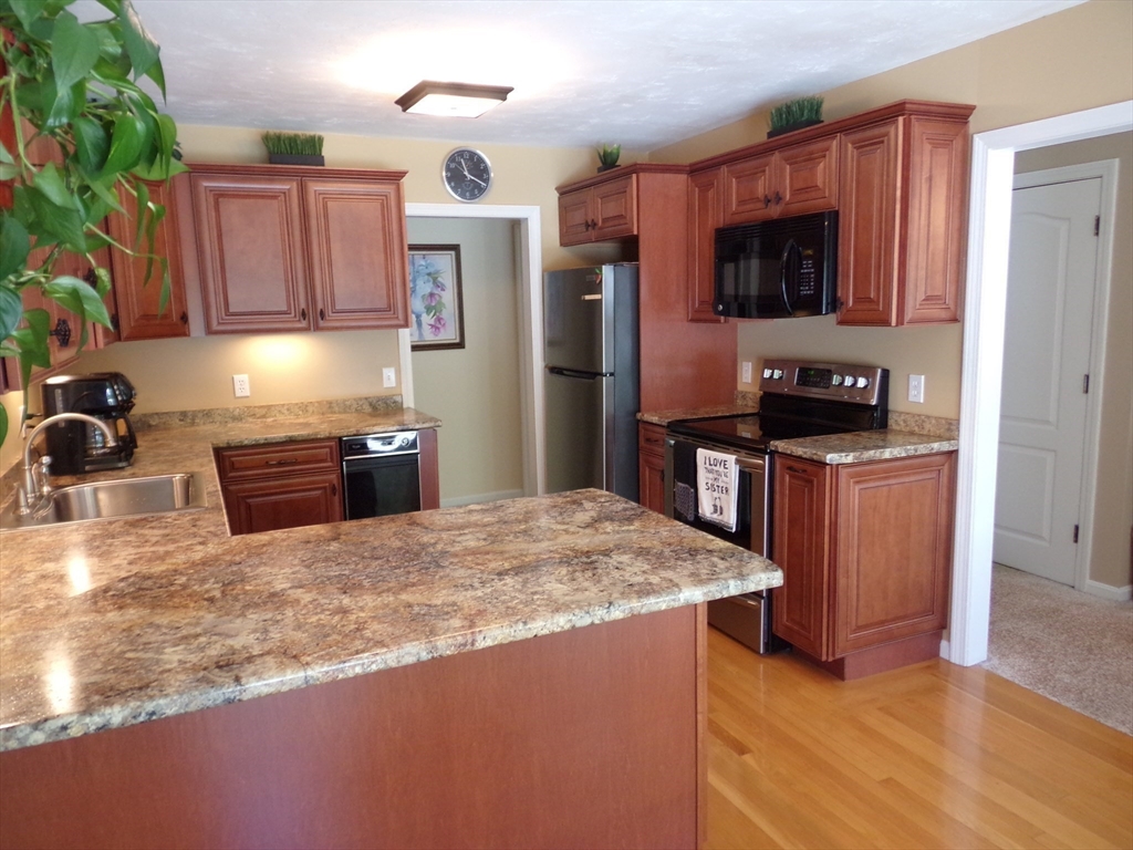 13 Spring Lane, Unit 13 Norton, MA 02766 - Photo 11 of 30 Gallery Image 11