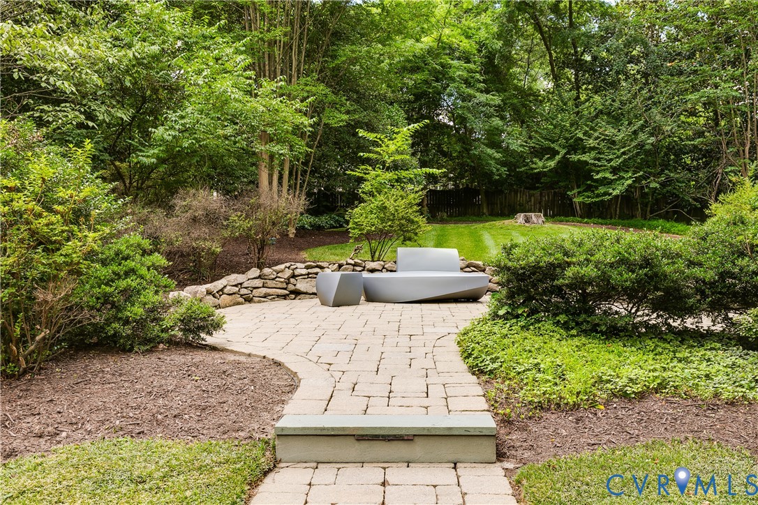 220 Ampthill Road Richmond, VA 23226 - Photo 53 of 59 2nd patio area