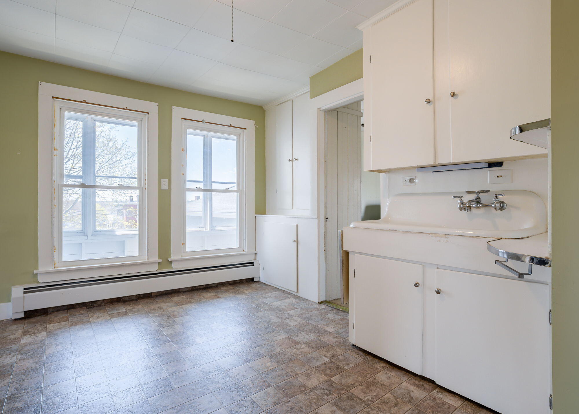 38-40 Middle Street Biddeford, ME 04005 - Photo 5 of 42 38-40_MiddleSt_Biddeford_05