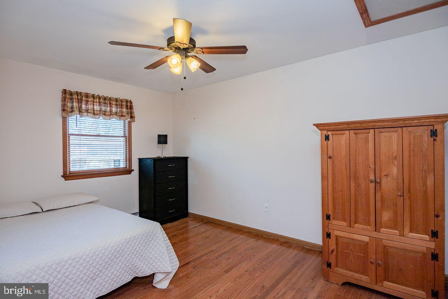 442 Ridge Avenue Atglen, PA 19310 - Photo 16 of 23 2nd bedroom