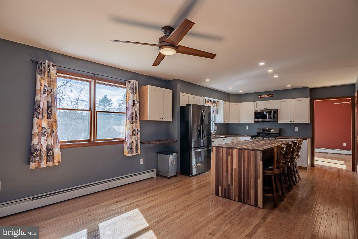 442 Ridge Avenue Atglen, PA 19310 - Photo 5 of 23 dining area connected