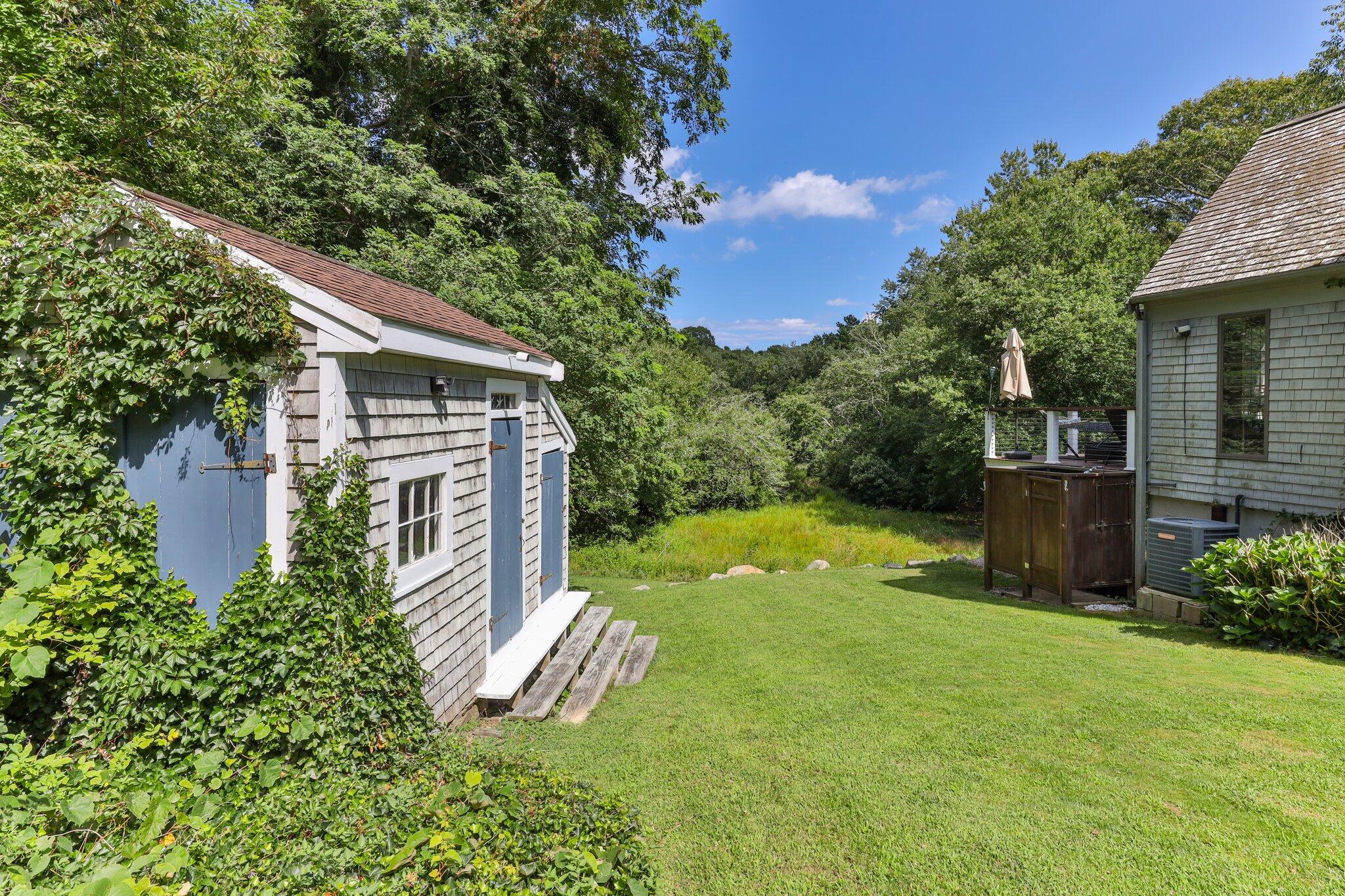 539 South Orleans Road Orleans, MA 02653 - Photo 4 of 55 Side yard