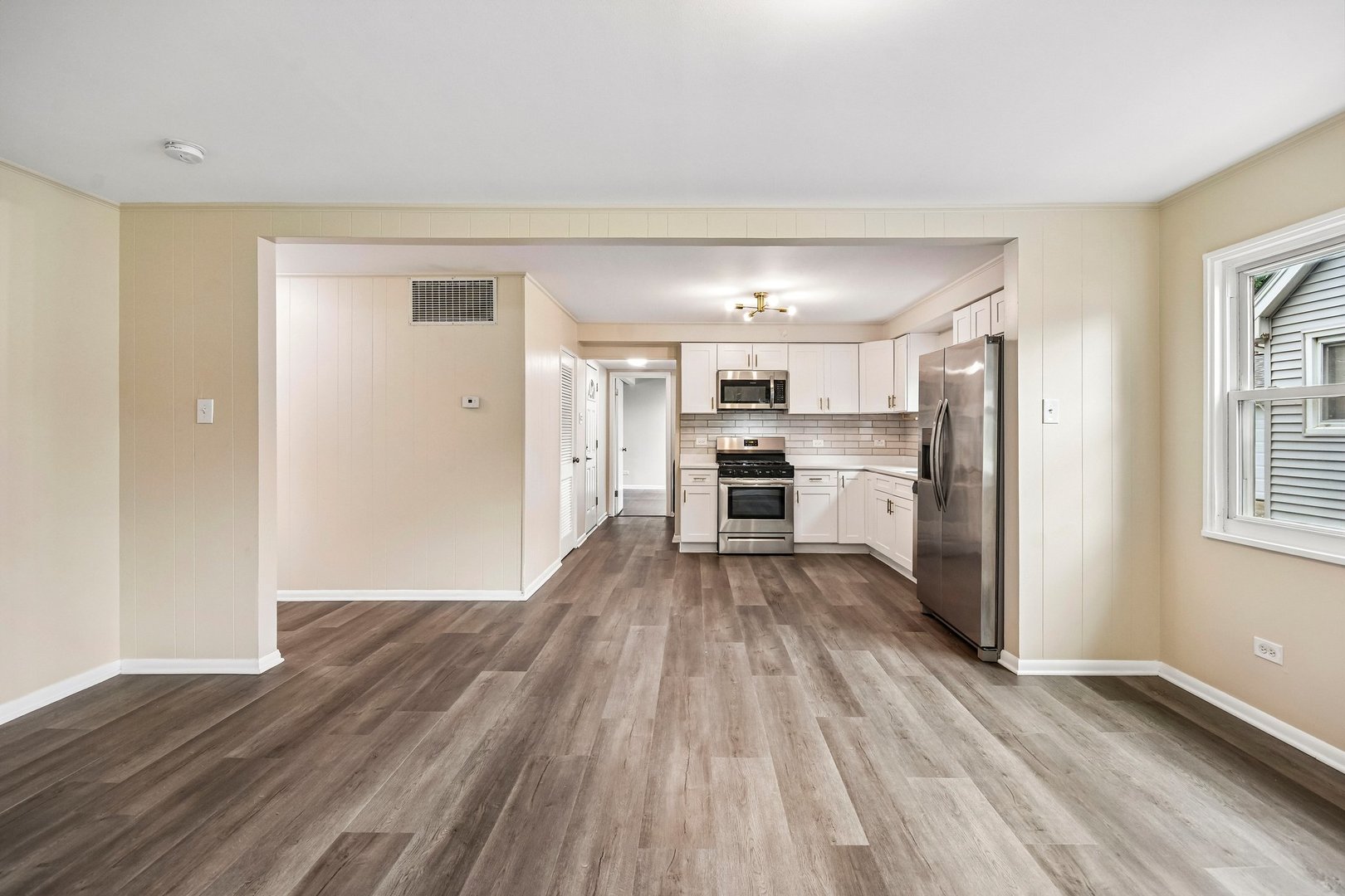 14626 Abbottsford Road Midlothian, IL 60445 - Photo 13 of 25