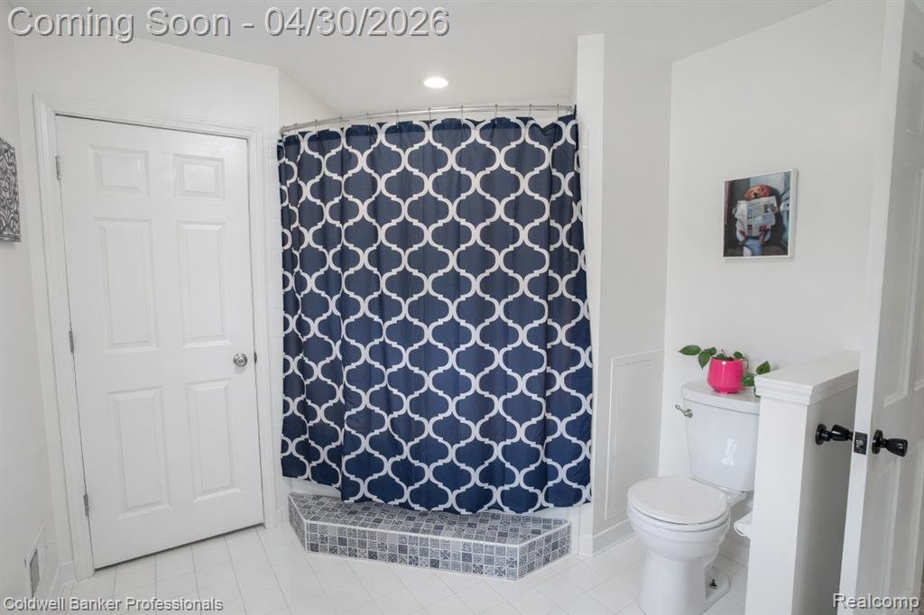 1345 Kings Pointe Road Grand Blanc, MI 48439 - Photo 60 of 82 Gallery Image 60