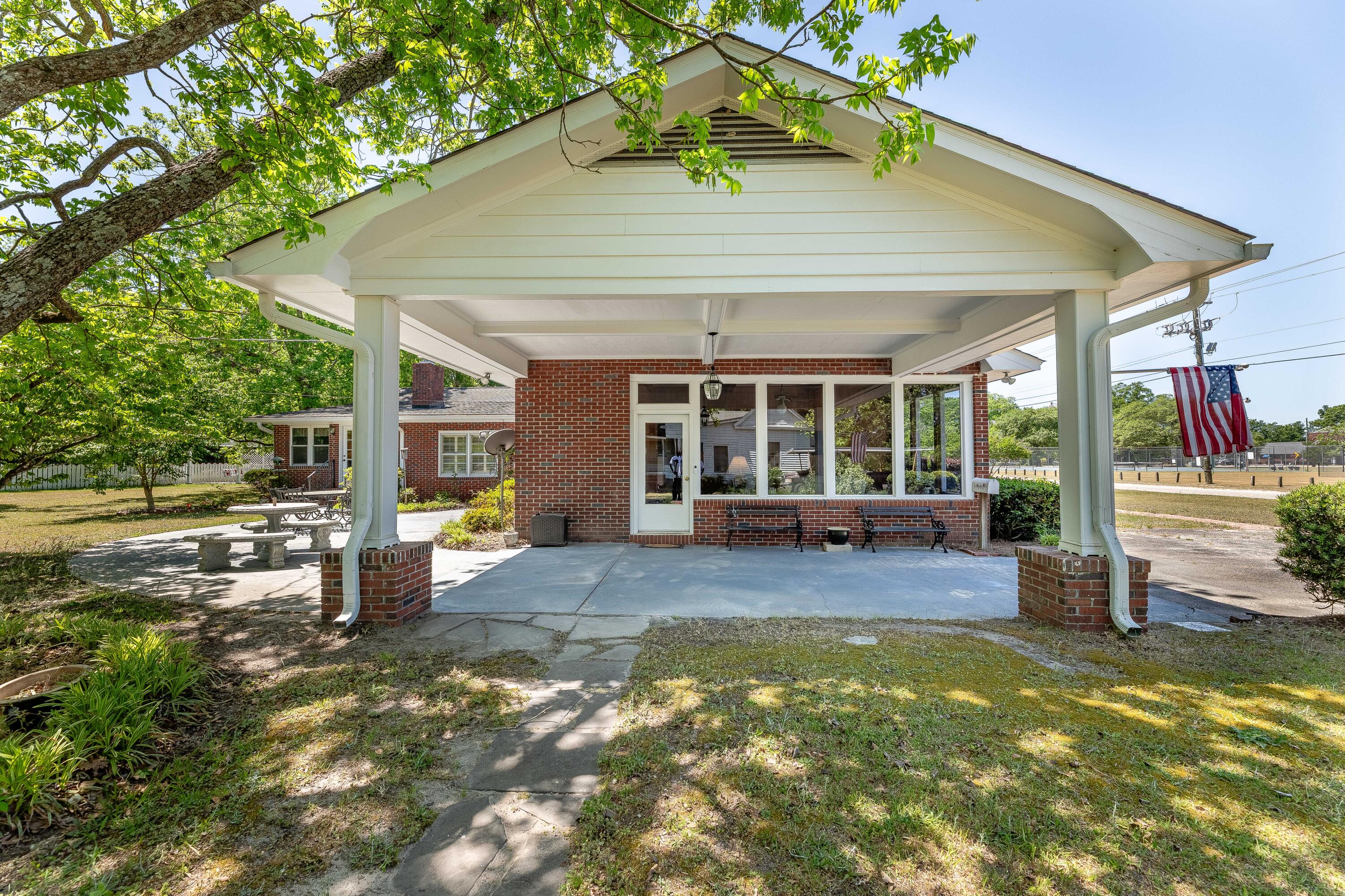 713 East Harlin Street Elloree, SC 29047 - Photo 6 of 45