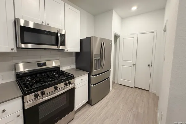 $2,095 | 31927 Native Sun Road, Bulverde, TX 78163