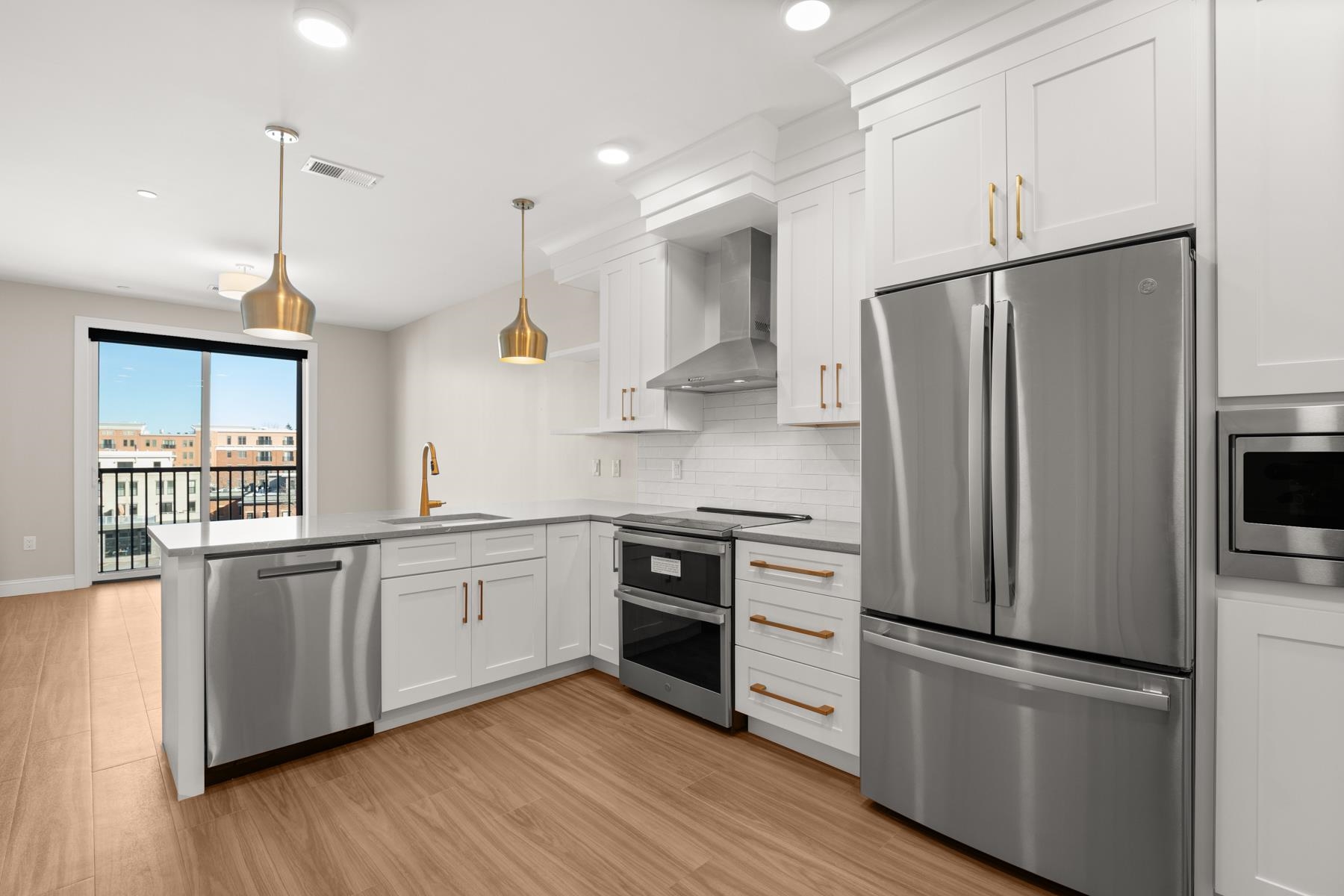 99 Foundry Place, Unit 412 Portsmouth, NH 03801 - Photo 2 of 31