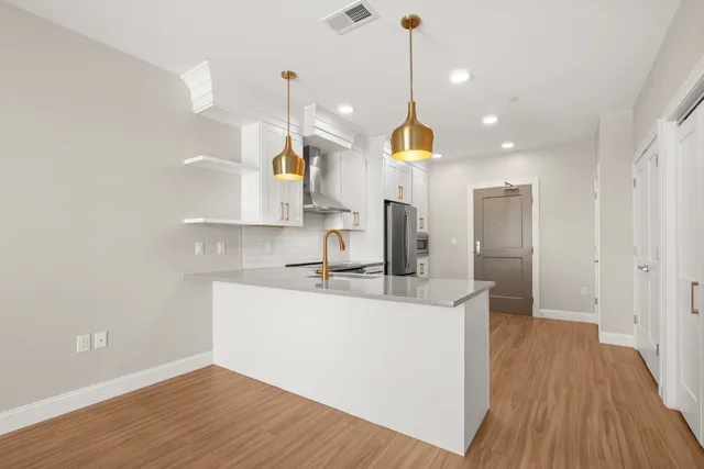 $3,200 | 99 Foundry Place, Unit 412, Portsmouth, NH 03801