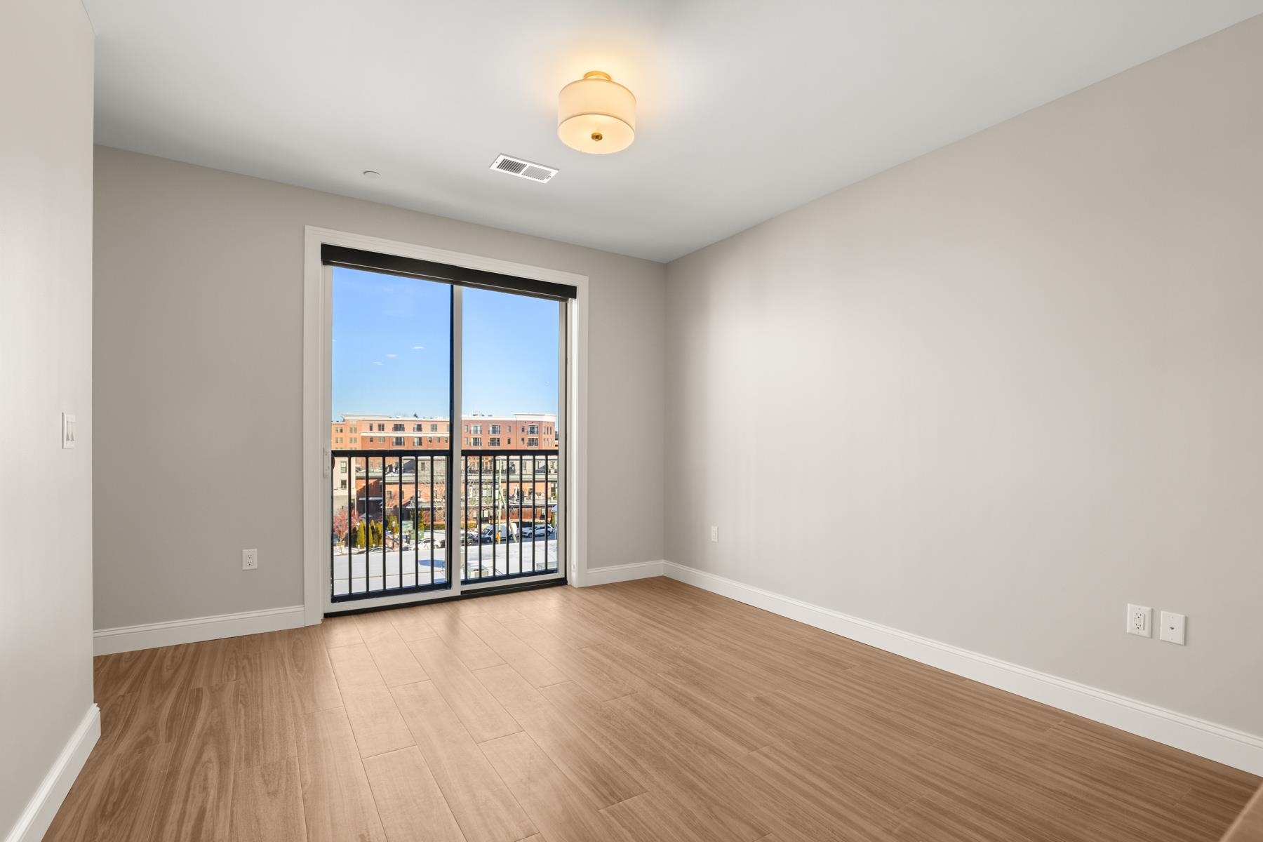 99 Foundry Place, Unit 412 Portsmouth, NH 03801 - Photo 9 of 31