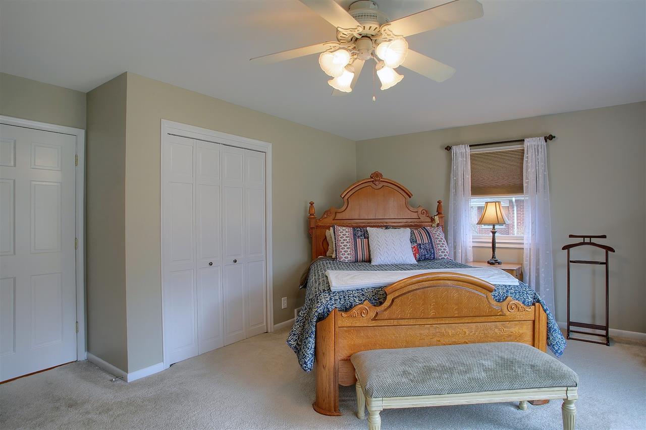 501 Whims Lane Rochester, MI 48306 - Photo 16 of 30