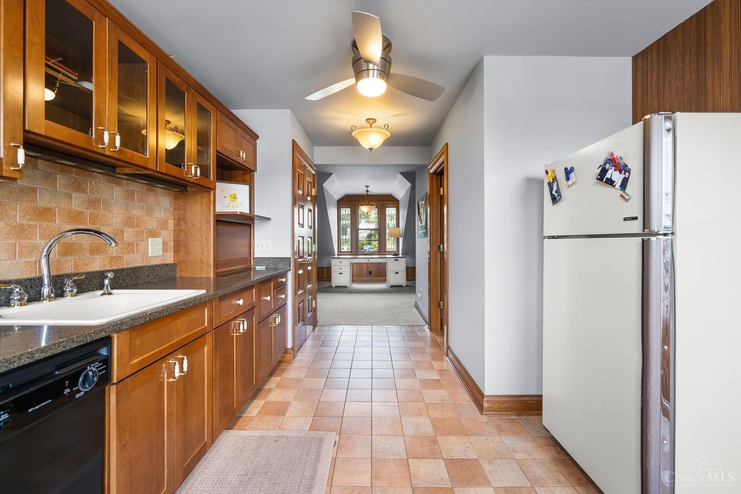 1945 Madison Road Cincinnati, OH 45206 - Photo 69 of 77 Gallery Image 69