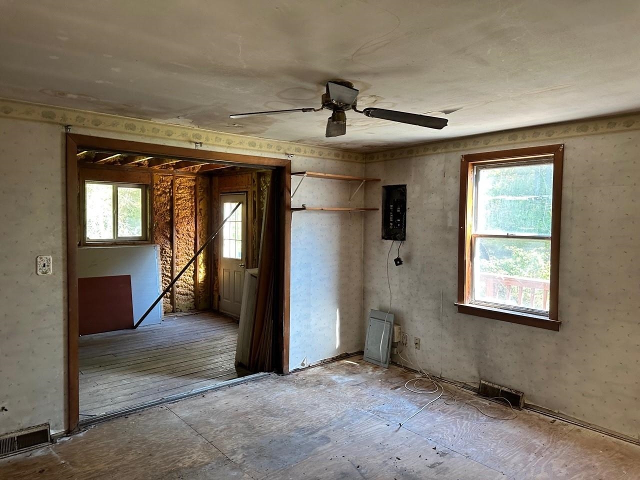 44 Mast Road Epping, NH 03042 - Photo 14 of 18