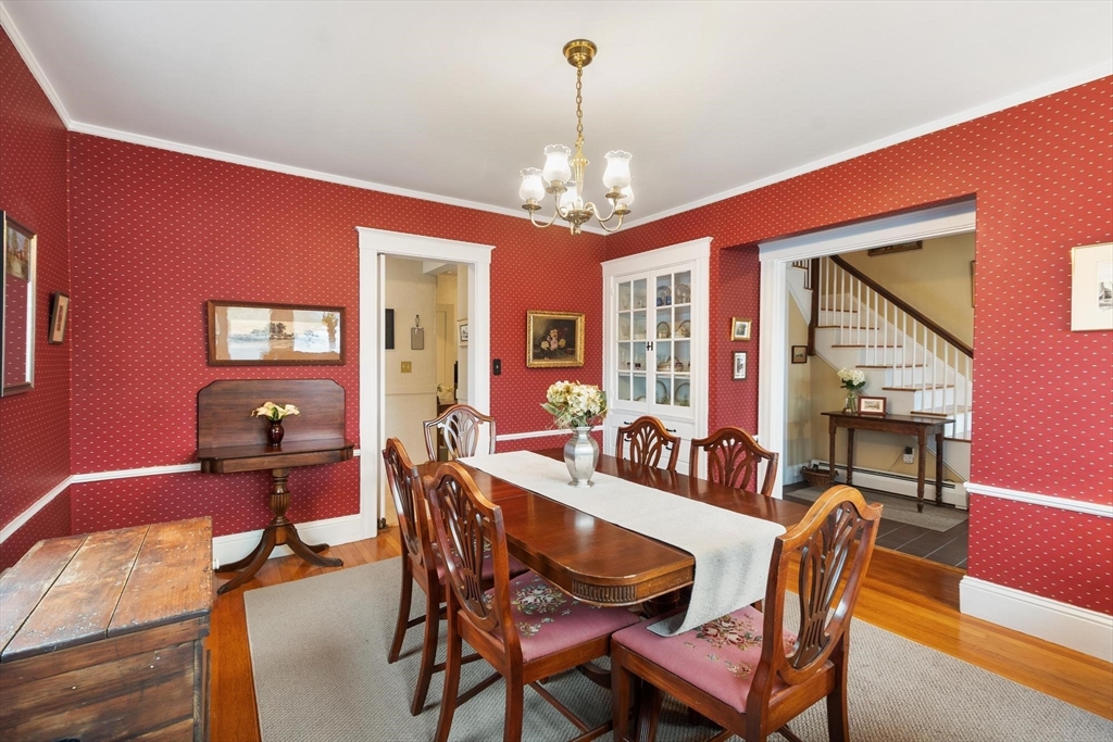 17 Carisbrooke Street Andover, MA 01810 - Photo 11 of 37