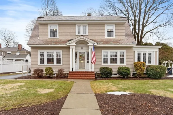 $889,000 | 17 Carisbrooke Street, Andover, MA 01810