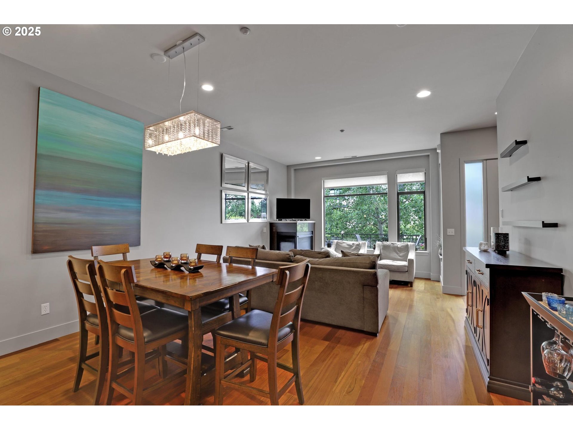 1746 Northwest Riverscape Street Portland, OR 97209 - Photo 10 of 36 Gallery Image 10