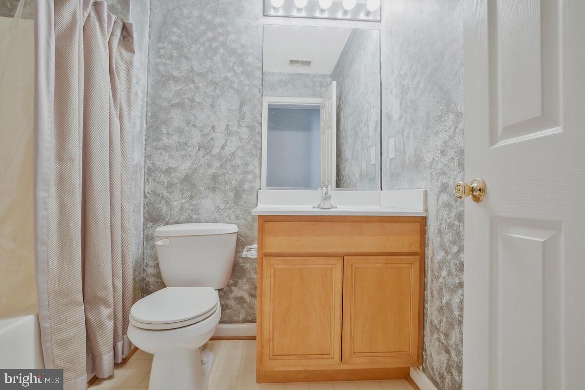 6039 Shady Side Road Shady Side, MD 20764 - Photo 15 of 23 Hall Bath
