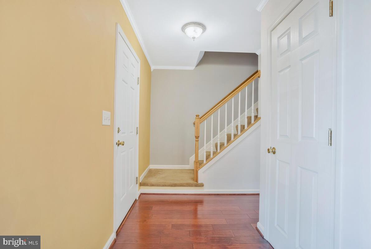 6039 Shady Side Road Shady Side, MD 20764 - Photo 5 of 23 Entry