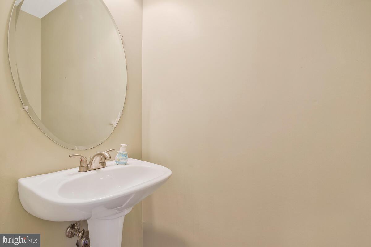 6039 Shady Side Road Shady Side, MD 20764 - Photo 10 of 23 Gallery Image 10