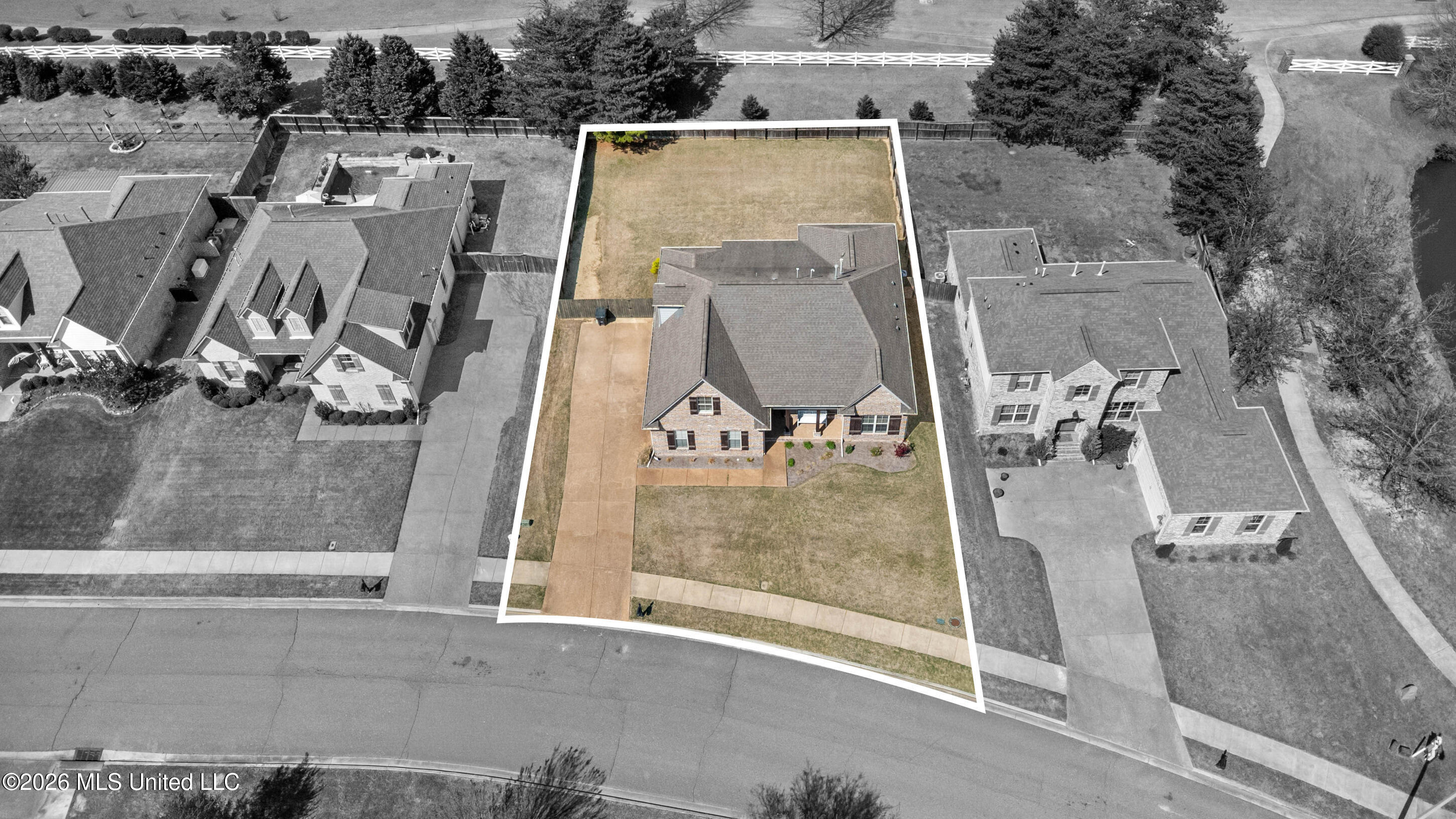 2120 Jefferson Parkway Hernando, MS 38632 - Photo 29 of 35 27_dji_0025_print lot lines