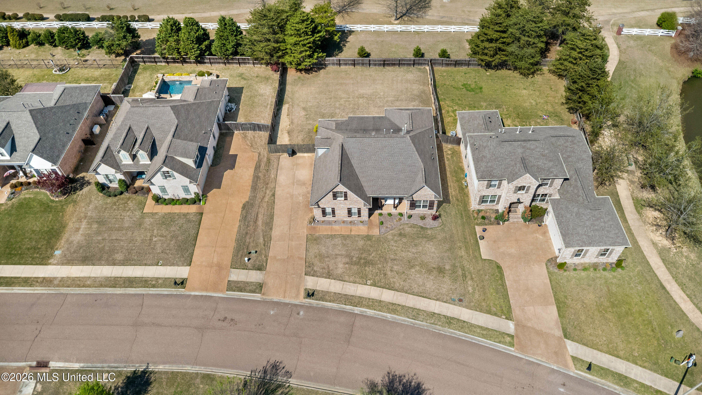 2120 Jefferson Parkway Hernando, MS 38632 - Photo 30 of 35 28_dji_0025_print