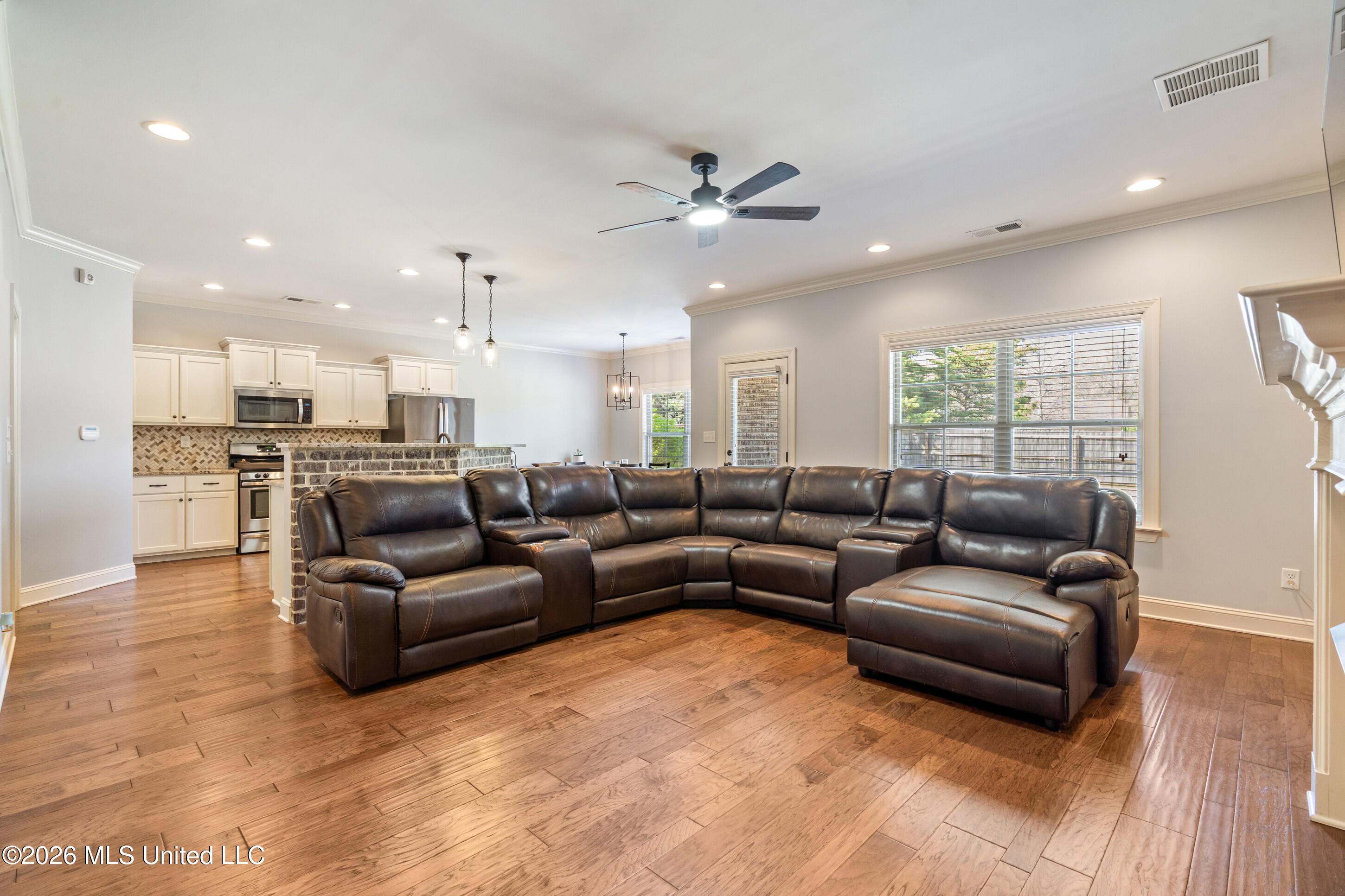 2120 Jefferson Parkway Hernando, MS 38632 - Photo 6 of 35 4__dsc0342_print