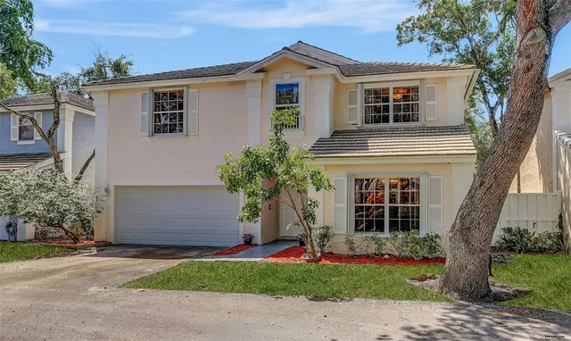 $639,999 | 9963 Northwest 2nd Court, Plantation, FL 33324
