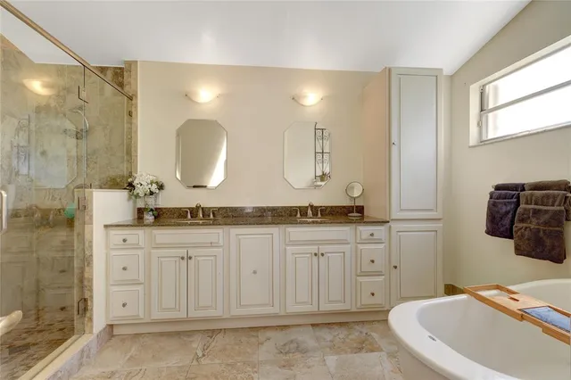 $639,999 | 9963 Northwest 2nd Court, Plantation, FL 33324