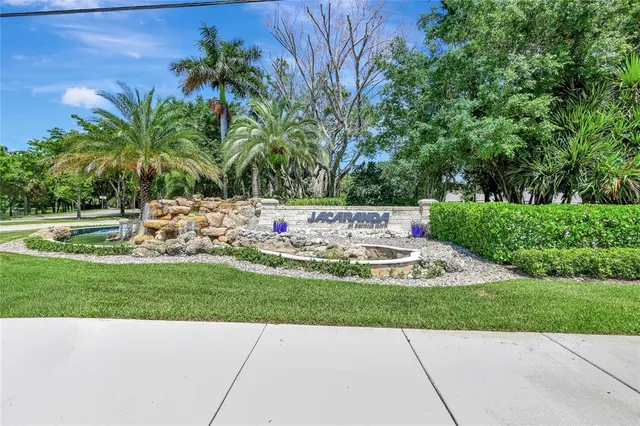$639,999 | 9963 Northwest 2nd Court, Plantation, FL 33324